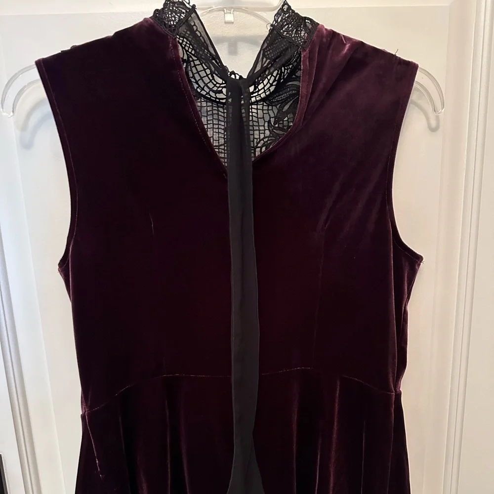 LeChateau Velour sleeveless Peplum top US L๐ธ - Picture 4 of 8